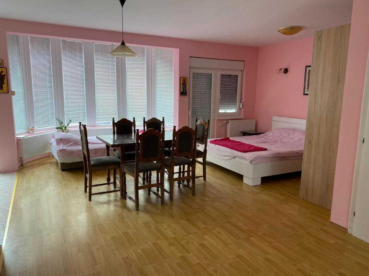 Guest House Trajkovic Jagodina Εξωτερικό φωτογραφία