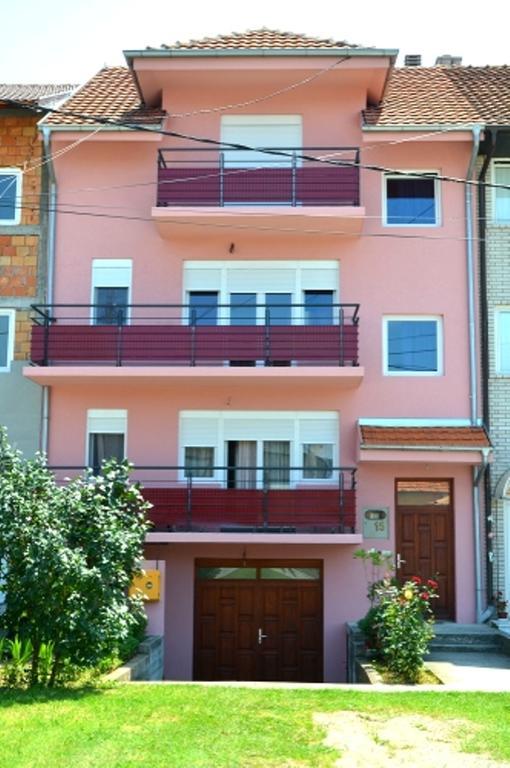 Guest House Trajkovic Jagodina Εξωτερικό φωτογραφία